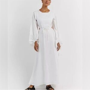 DISSH 100% Linen White Long Sleeve Maxi Dress